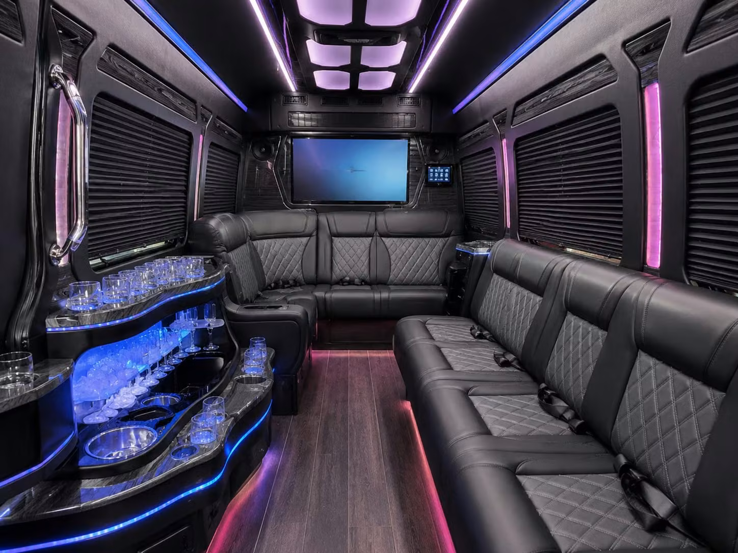 hesperiacharterbus com is ready to help hesperia students book prom transportation before it sells out