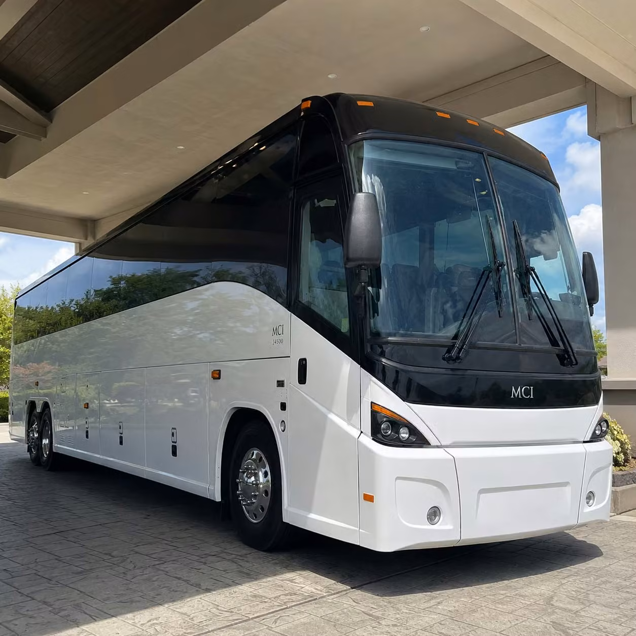 shuttle your hesperia workforce along the i 15 corridor without the commute headaches